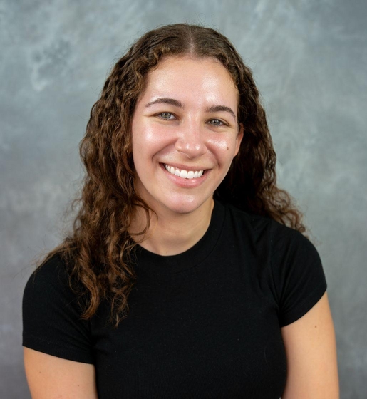 Joanna Kramer Headshot