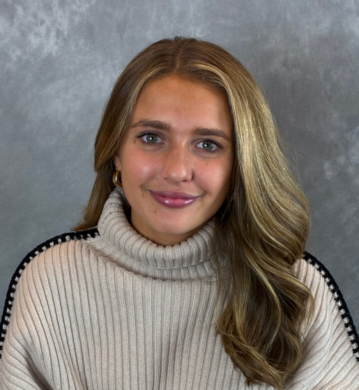 Cynthia De Marinis Headshot 1