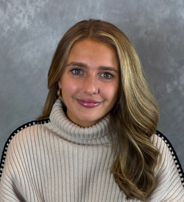 Cynthia De Marinis Headshot 1