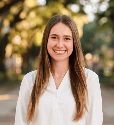 Hayley Landman Headshot