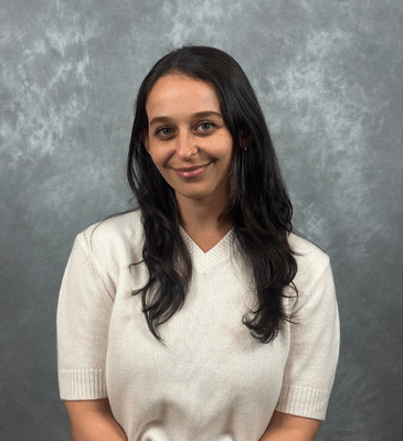 Hillary Cohen Headshot